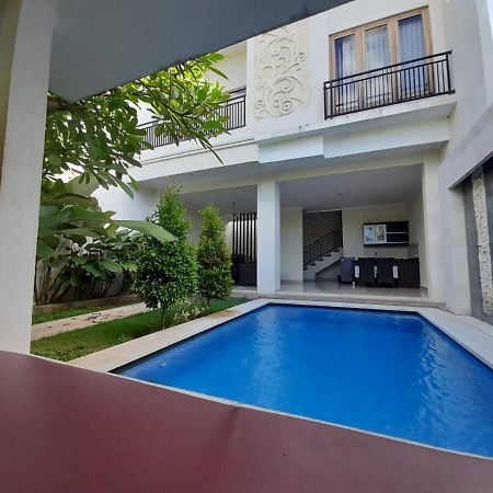 The Kayuputih Villa Lovina Eksteriør billede