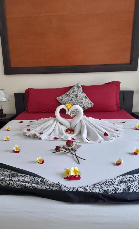 The Kayuputih Villa Lovina Eksteriør billede
