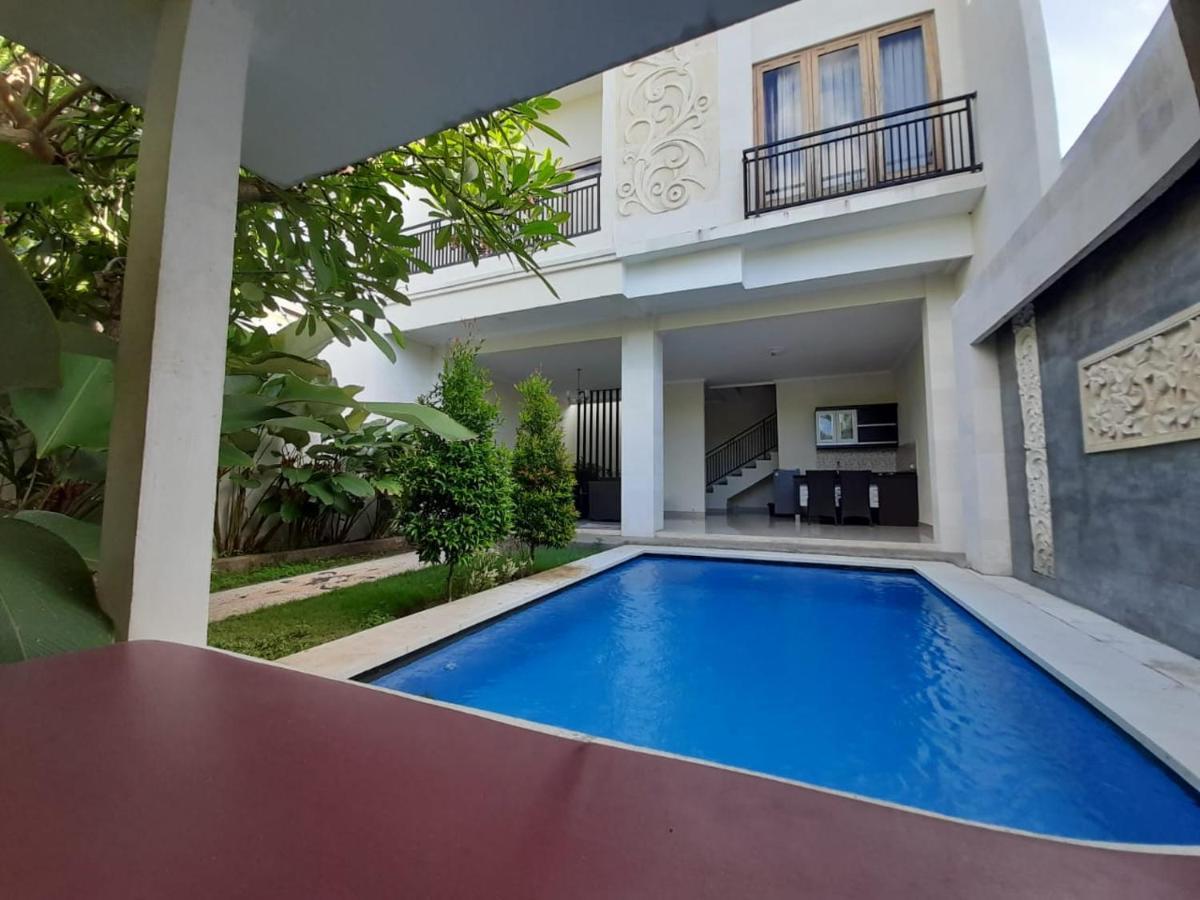 The Kayuputih Villa Lovina Eksteriør billede